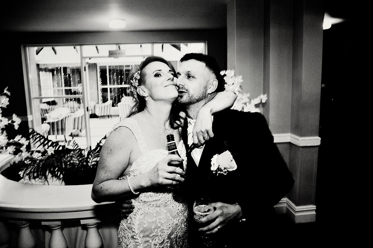 couple moment wedding photo award